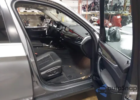 2014 BMW X5 xDrive35D from USA, damaged, VIN 5UXKS4C52E0C07418